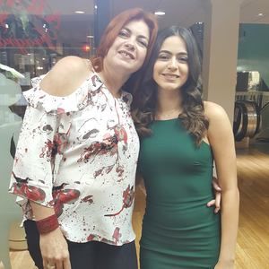 Meet your Posher, Aracelys